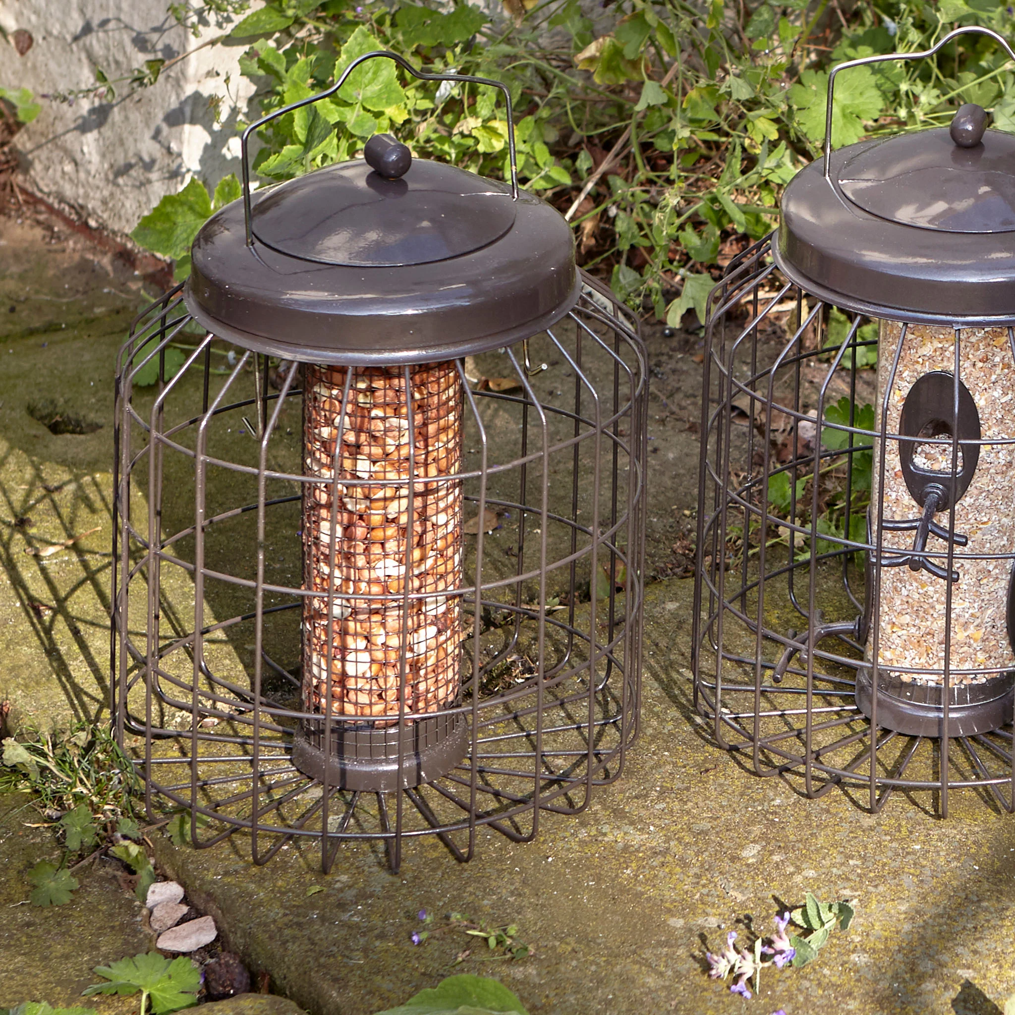 Gardman Heavy Duty Squirrel Proof Peanut Feeder - Image 3